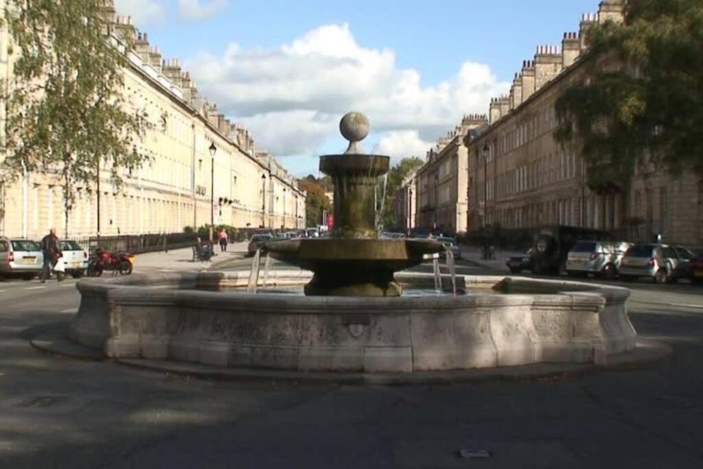 Spacious Apartment Central Bath Extérieur photo